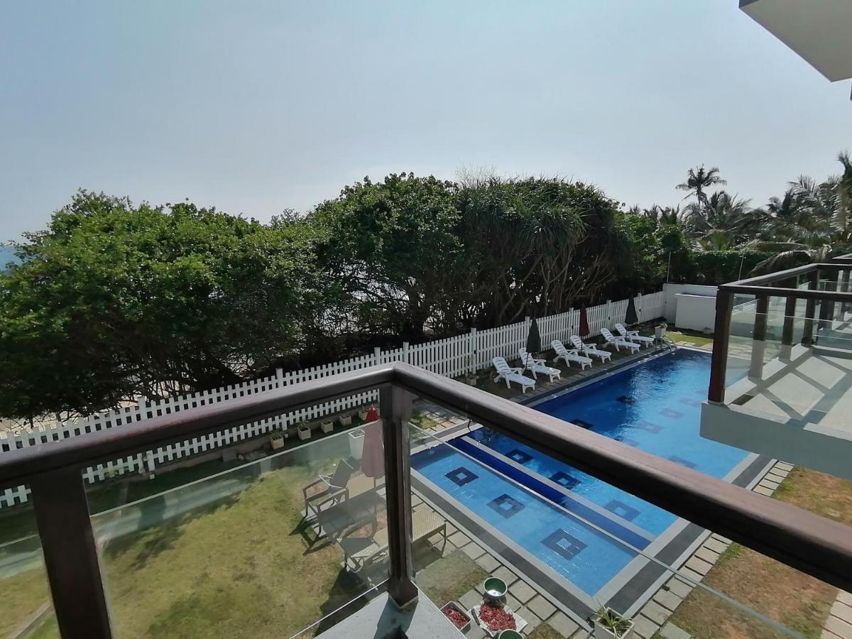 Ara Beach Resort Mirissa Exterior photo